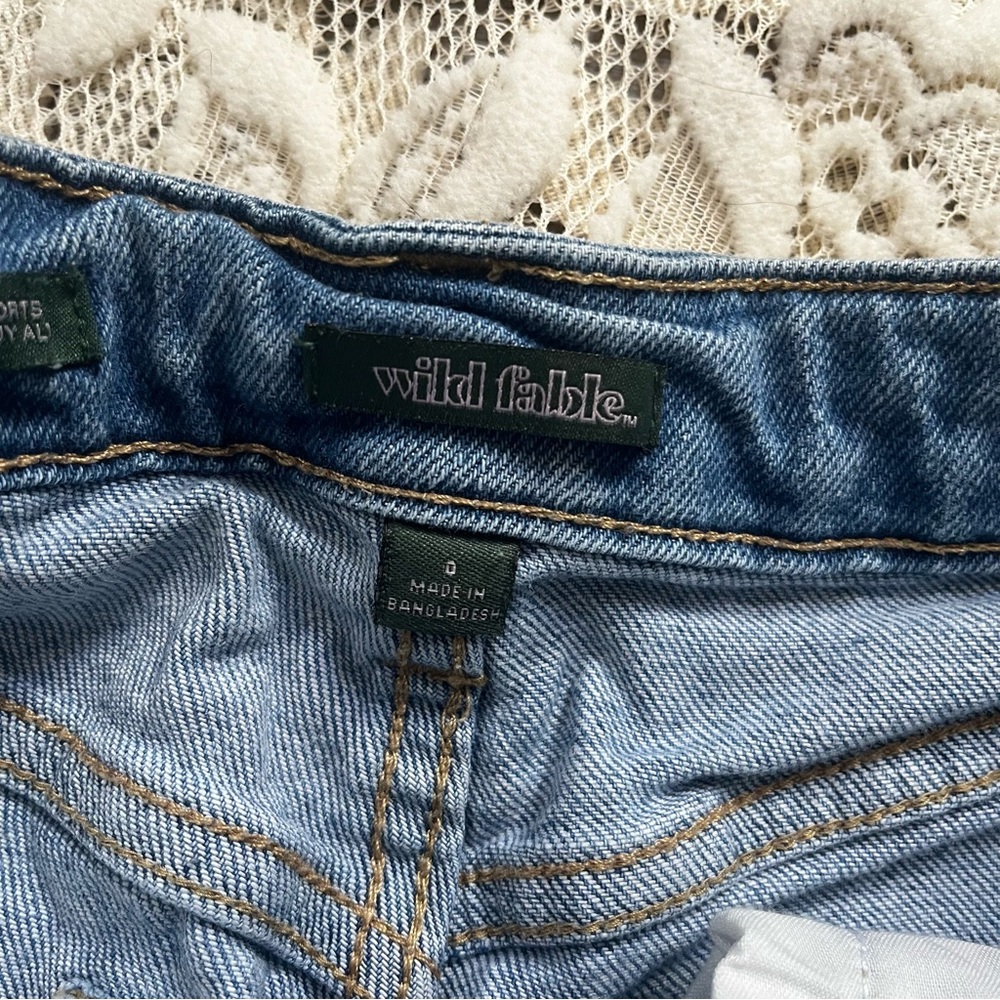 ๐ wild fable distressed jean shorts (1) - Picture 2 of 6
